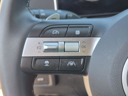 Used 2025 Hyundai Sonata SEL FWD image 28