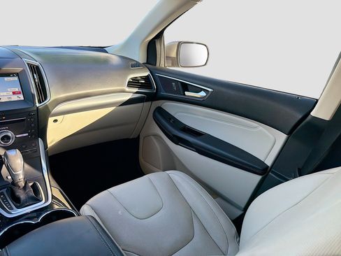 Used 2018 Ford Edge Titanium w/ Equipment Group 301A image 24