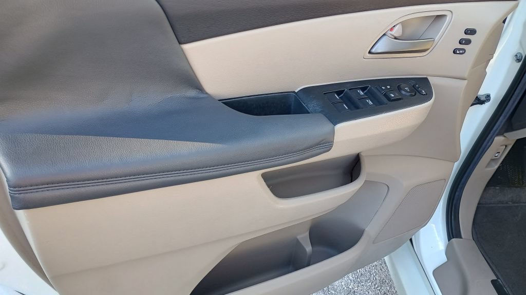 Used 2012 Honda Odyssey Touring image 9