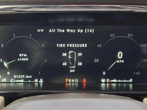 Used 2019 Lincoln Navigator Reserve image 11