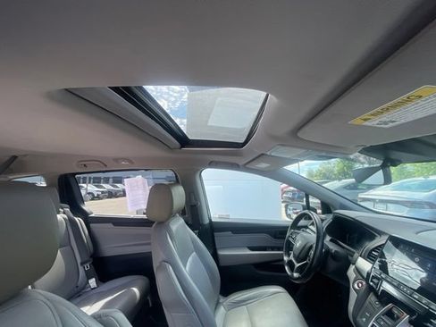 Used 2019 Honda Odyssey EX-L image 17