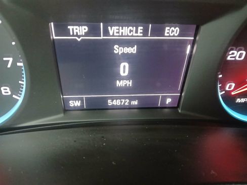 Used 2019 Chevrolet Equinox LS FWD image 13