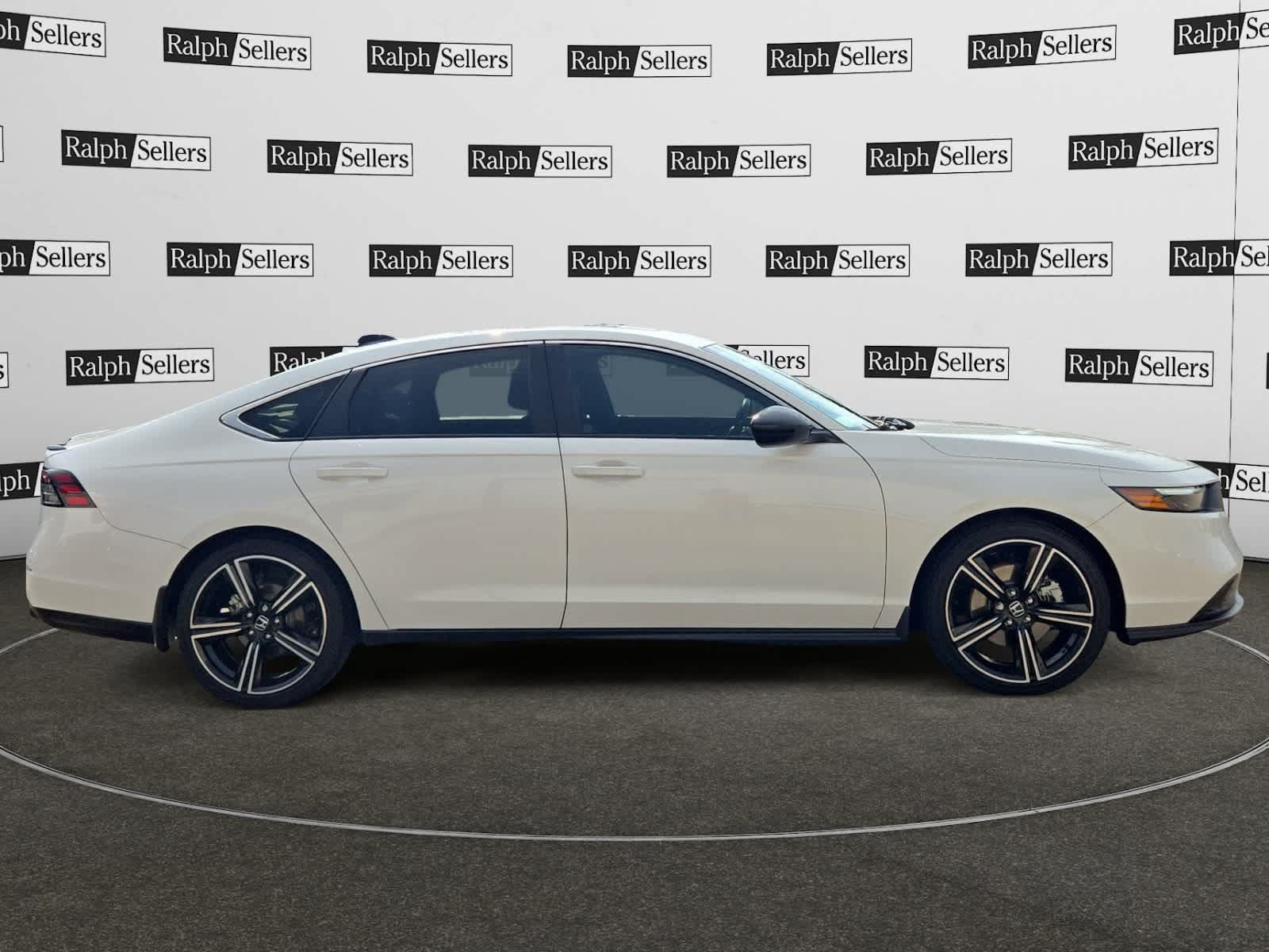 Used 2025 Honda Accord Sport image 7