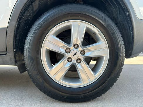 Used 2019 Chevrolet Trax LT w/ LT Convenience Package FWD image 27