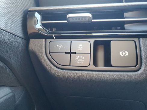 New 2026 Kia Sportage S image 30