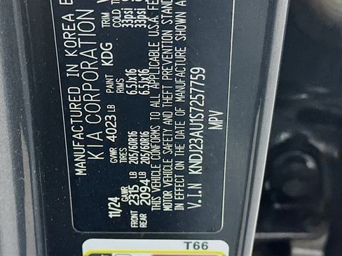 Used 2025 Kia Soul LX w/ LX Technology Package image 12