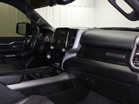 Used 2023 RAM 1500 Laramie AWD/4WD image 33
