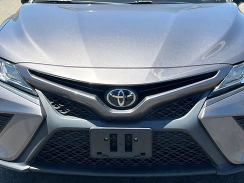 Used 2019 Toyota Camry SE w/ Audio Package FWD image 12