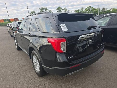 Used 2023 Ford Explorer XLT w/ Equipment Group 202A AWD/4WD image 5
