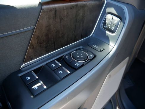 Used 2024 Ford F450 Lariat w/ Lariat Ultimate Package AWD/4WD image 19