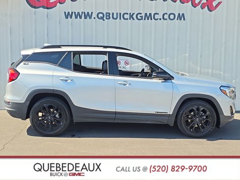 Used 2020 GMC Terrain SLT w/ Preferred Package FWD image 8