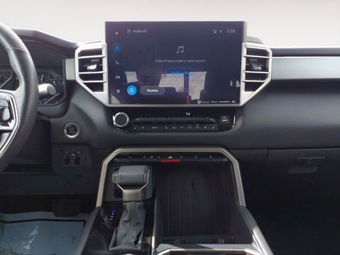 Used 2023 Toyota Tundra Limited image 11