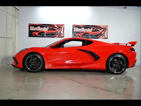 Used 2023 Chevrolet Corvette Stingray Preferred Cpe w/ Z51 Performance Package RWD image 19