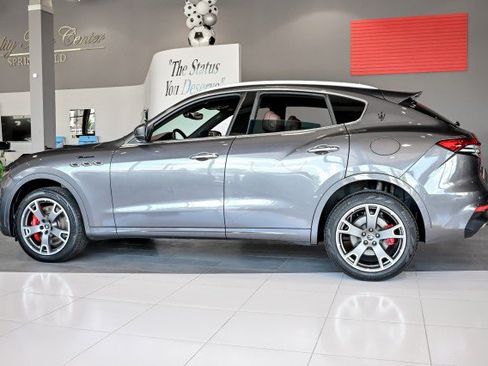Used 2022 Maserati Levante Modena AWD/4WD image 8