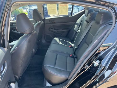 Used 2023 Nissan Altima 2.5 SR w/ SR Premium Package FWD image 27