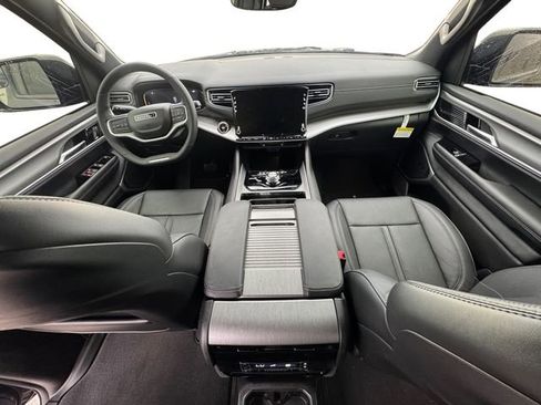 New 2025 Jeep Wagoneer Series II image 10