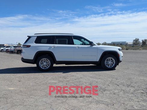 New 2026 Jeep Grand Cherokee L Laredo AWD/4WD image 4