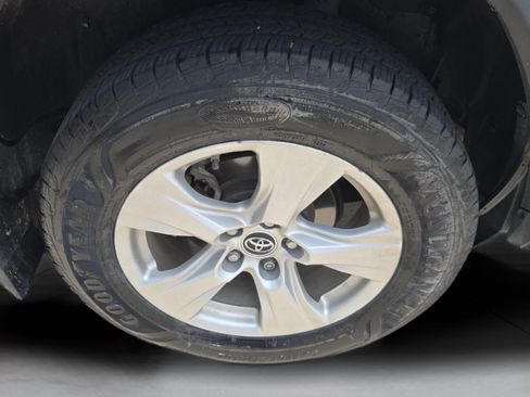 Used 2019 Toyota RAV4 XLE w/ Protection Package AWD/4WD image 25