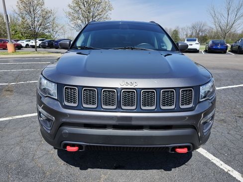 Used 2017 Jeep Compass Trailhawk w/ Leather Interior Group AWD/4WD image 10