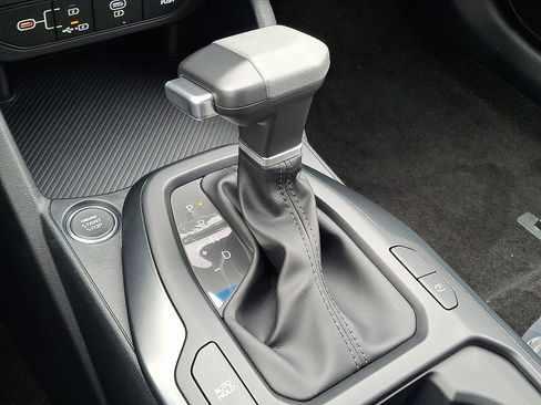 New 2025 Kia K4 LXS image 12