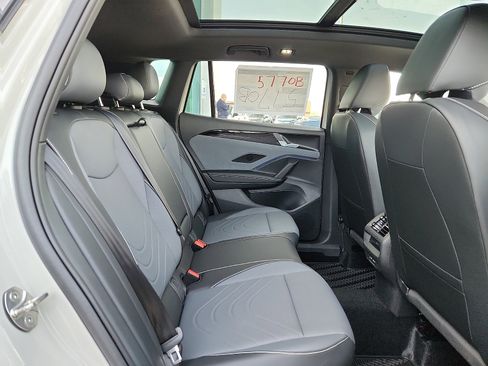 New 2026 Volkswagen Tiguan SE R-Line image 14