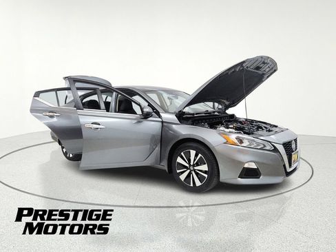 Used 2022 Nissan Altima 2.5 SV AWD/4WD image 11