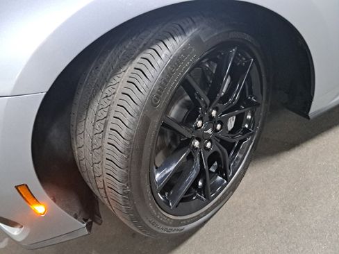 Used 2024 Ford Mustang GT RWD image 31