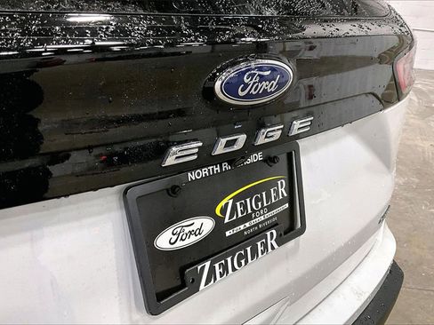 Certified 2022 Ford Edge SEL w/ Convenience Package image 8