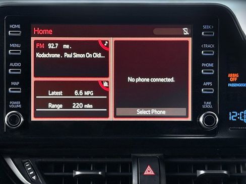 Used 2019 Toyota C-HR LE image 15