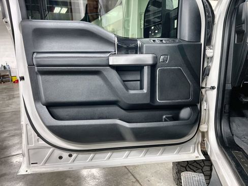 Used 2020 Ford F250 Platinum w/ FX4 Off-Road Package image 18