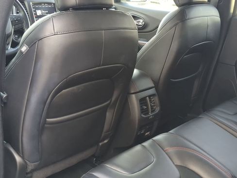 Certified 2021 Jeep Cherokee Trailhawk image 18