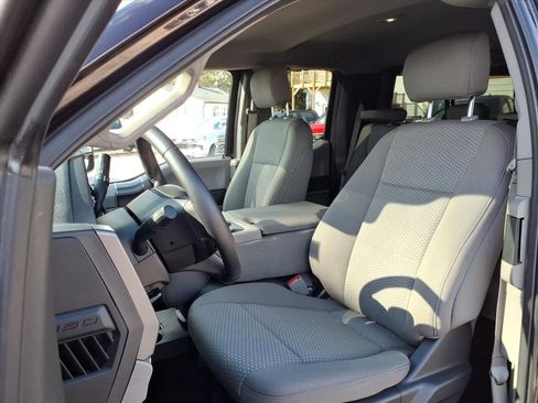 Used 2018 Ford F150 XLT w/ Equipment Group 302A Luxury image 9