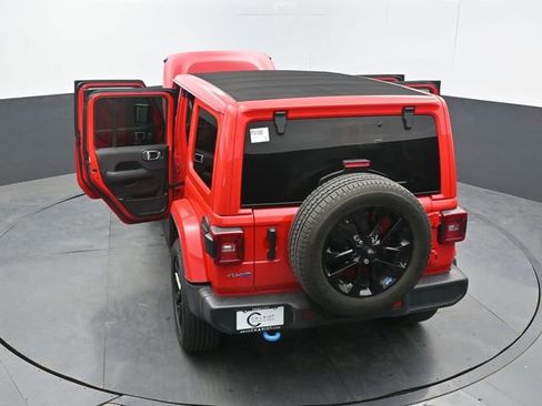 Used 2023 Jeep Wrangler Unlimited Sahara w/ Cold Weather Group AWD/4WD image 72