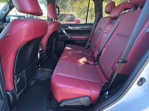 Used 2022 Lexus GX 460 Premium image 15