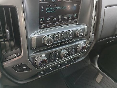 Used 2018 Chevrolet Silverado 1500 LT w/ All Star Edition AWD/4WD image 14
