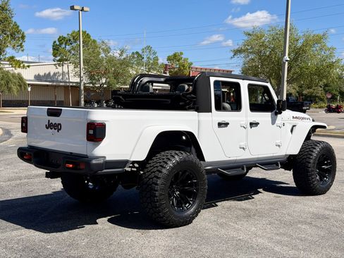 Used 2024 Jeep Gladiator Mojave image 11
