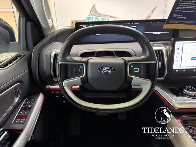 Certified 2025 Ford Expedition Platinum AWD/4WD image 17