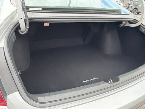 Used 2020 Hyundai Sonata SE w/ Cargo Package FWD image 14