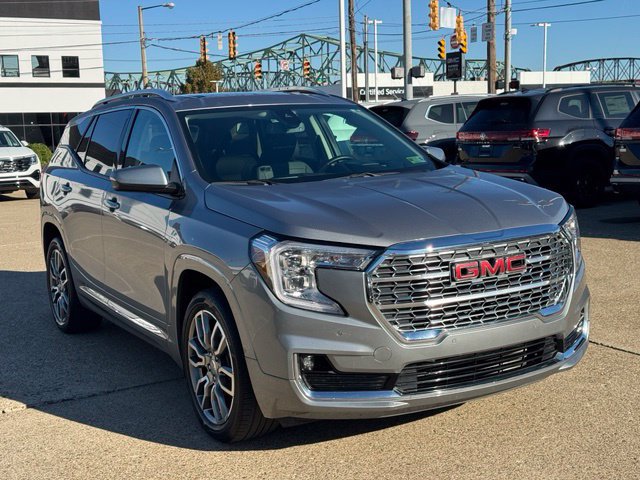Used 2024 GMC Terrain Denali AWD/4WD image 7