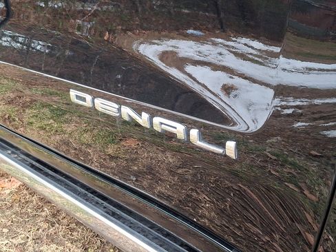 Used 2023 GMC Sierra 1500 Denali image 4