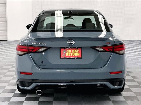 New 2025 Nissan Sentra SR w/ SR Premium Package FWD image 5