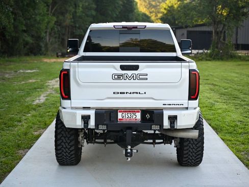Used 2021 GMC Sierra 3500 Denali w/ Denali Ultimate Package AWD/4WD image 12