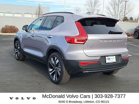 New 2026 Volvo XC40 B5 Ultra w/ Climate Package AWD/4WD image 3
