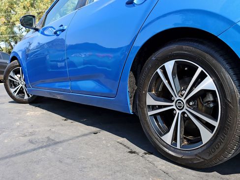 Used 2020 Nissan Sentra SV image 13