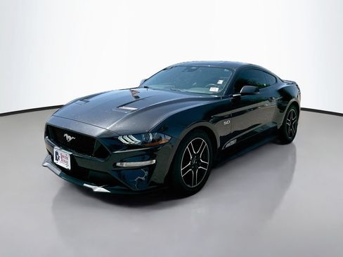 Used 2022 Ford Mustang GT Premium w/ Equipment Group 401A RWD image 3
