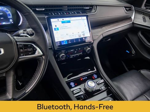 Used 2022 Jeep Grand Cherokee Overland w/ Adv Protech Group III image 11