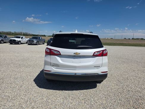 Used 2021 Chevrolet Equinox Premier FWD image 4