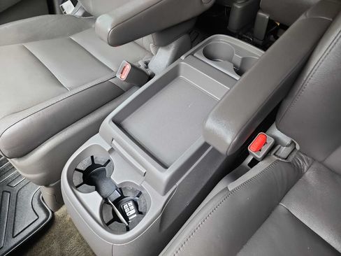 Used 2015 Honda Odyssey Touring Elite image 25