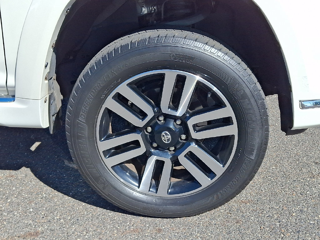Used 2014 Toyota 4Runner Limited AWD/4WD image 11