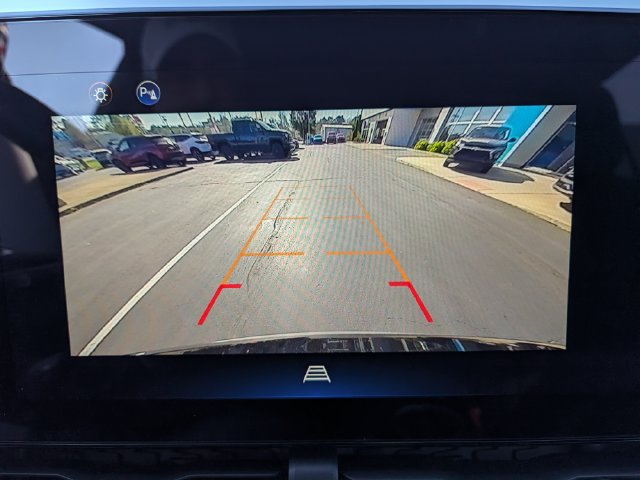 Used 2025 Chevrolet Equinox LT FWD image 23